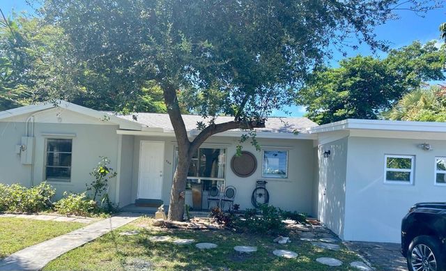 904 SE 12th Street, Fort Lauderdale, FL 33316