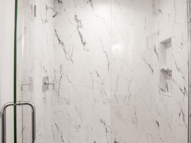 1753 Trailbrook, Valparaiso, IN 46385
