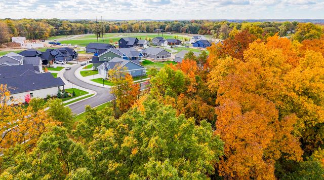 1753 Trailbrook, Valparaiso, IN 46385