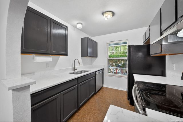 7423 Hardesty, San Antonio, TX 78250