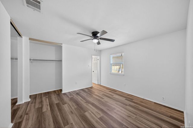 7423 Hardesty, San Antonio, TX 78250