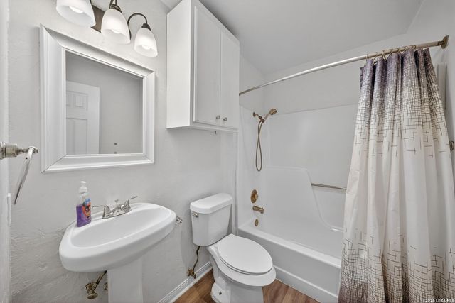 7423 Hardesty, San Antonio, TX 78250