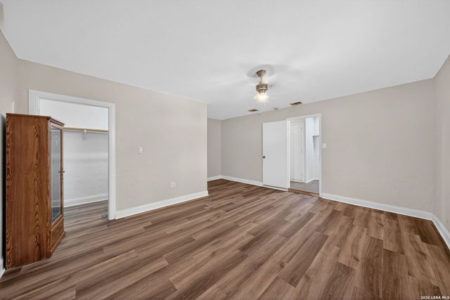 7423 Hardesty, San Antonio, TX 78250