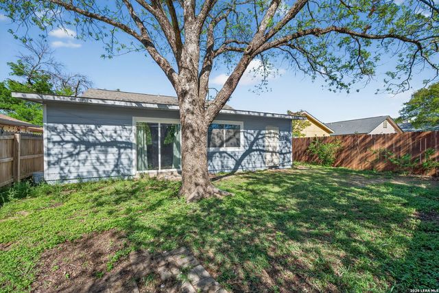 7423 Hardesty, San Antonio, TX 78250
