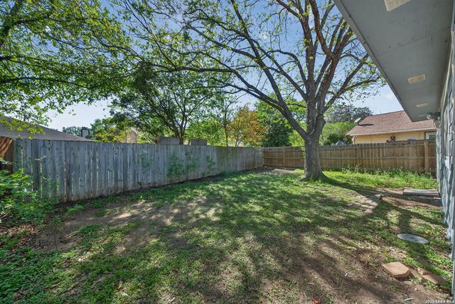 7423 Hardesty, San Antonio, TX 78250