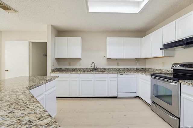 4838 SUNLIT WELL DR, San Antonio, TX 78247