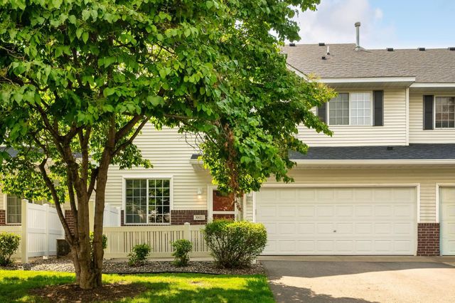 3001 Juniper Lane I, Woodbury, MN 55125