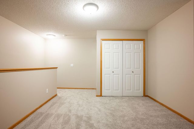 3001 Juniper Lane I, Woodbury, MN 55125