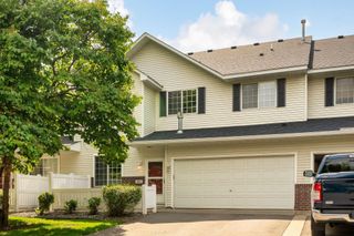 3001 Juniper Lane I, Woodbury, MN 55125