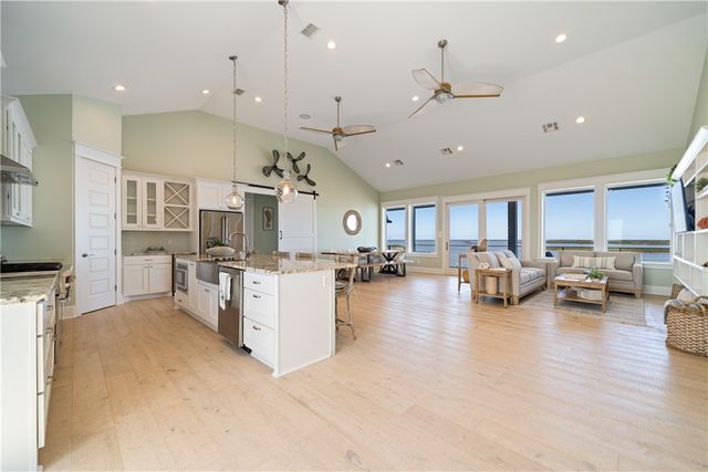 2422 State Highway 361, Aransas Pass, TX 78336