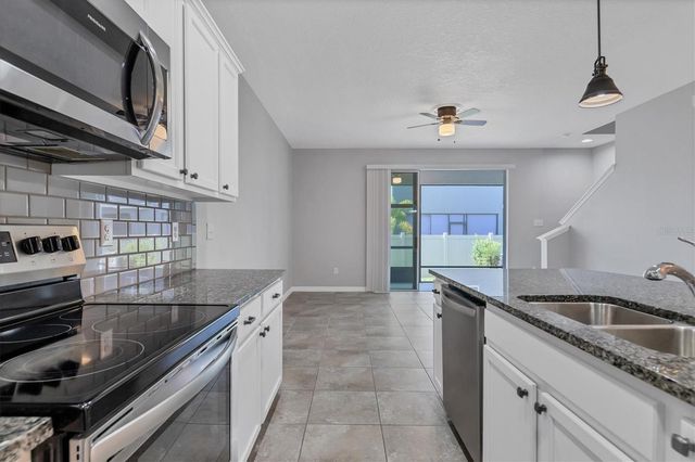 8657 PALMER PARK CIRCLE, Sarasota, FL 34238