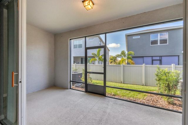 8657 PALMER PARK CIRCLE, Sarasota, FL 34238