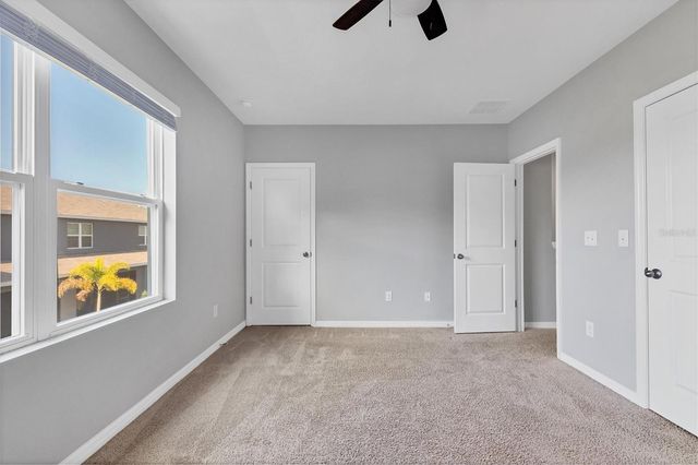 8657 PALMER PARK CIRCLE, Sarasota, FL 34238