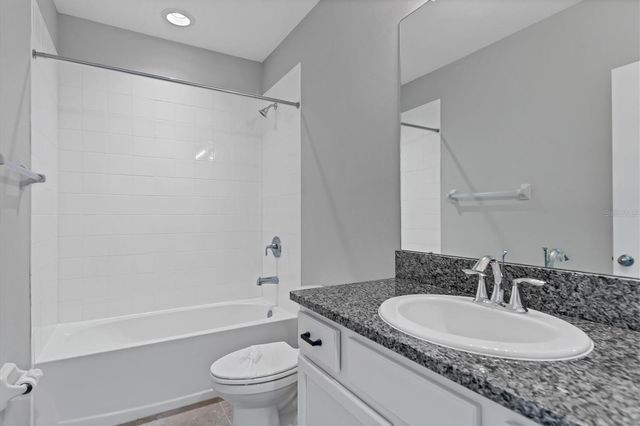 8657 PALMER PARK CIRCLE, Sarasota, FL 34238