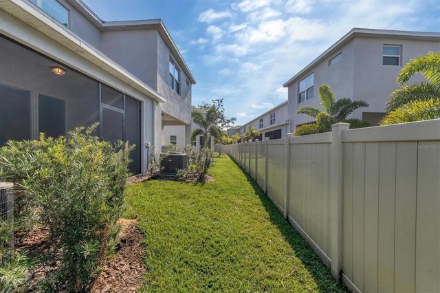 8657 PALMER PARK CIRCLE, Sarasota, FL 34238