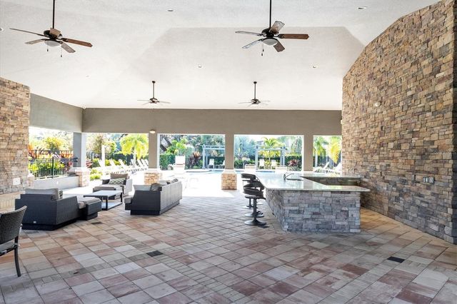 8657 PALMER PARK CIRCLE, Sarasota, FL 34238