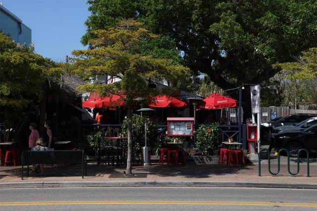 8657 PALMER PARK CIRCLE, Sarasota, FL 34238