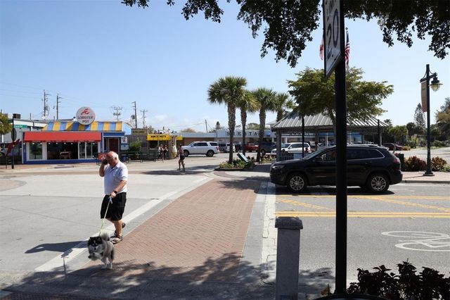 8657 PALMER PARK CIRCLE, Sarasota, FL 34238