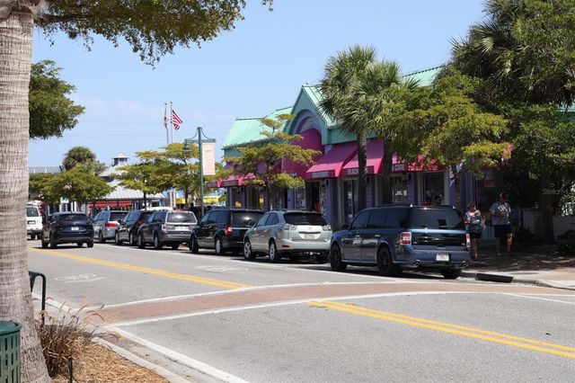 8657 PALMER PARK CIRCLE, Sarasota, FL 34238