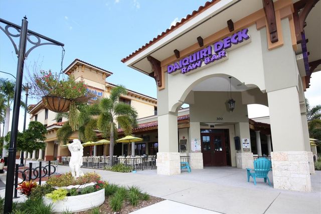 8657 PALMER PARK CIRCLE, Sarasota, FL 34238