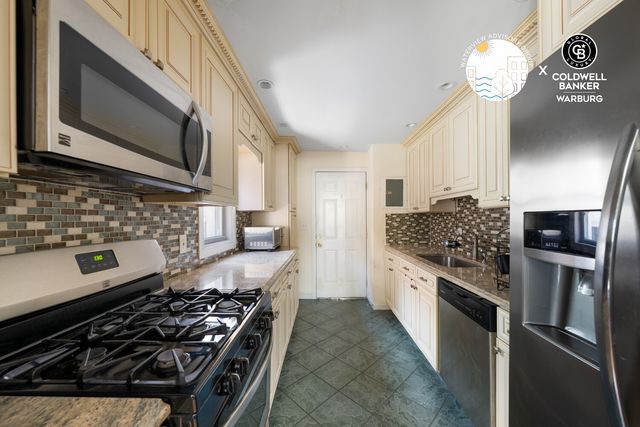 29-10 BUTLER Street, New York City, NY 11369