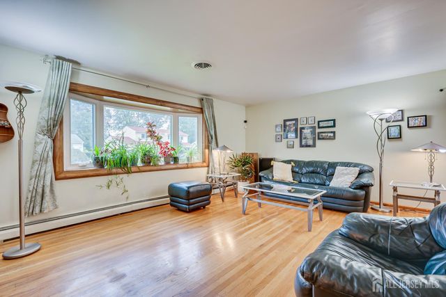 1 Ballo Place, Edison, NJ 08820