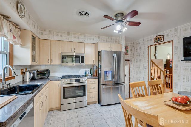 1 Ballo Place, Edison, NJ 08820