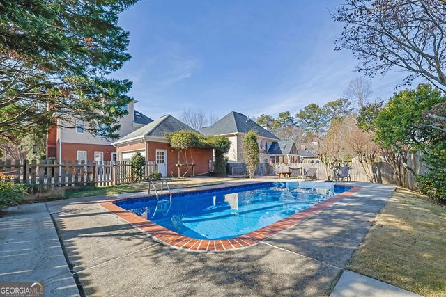 2492 Summeroak Drive, Tucker, GA 30084