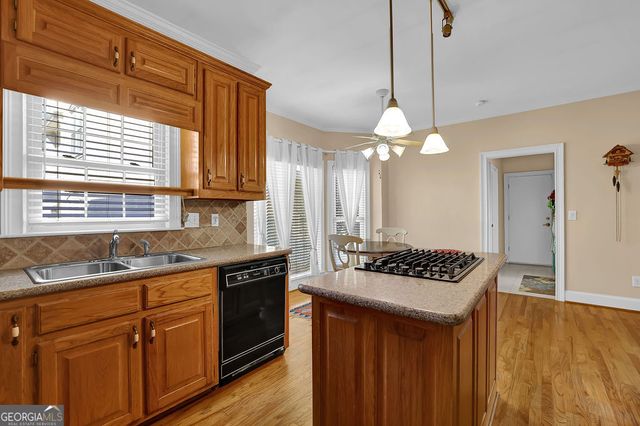 2492 Summeroak Drive, Tucker, GA 30084