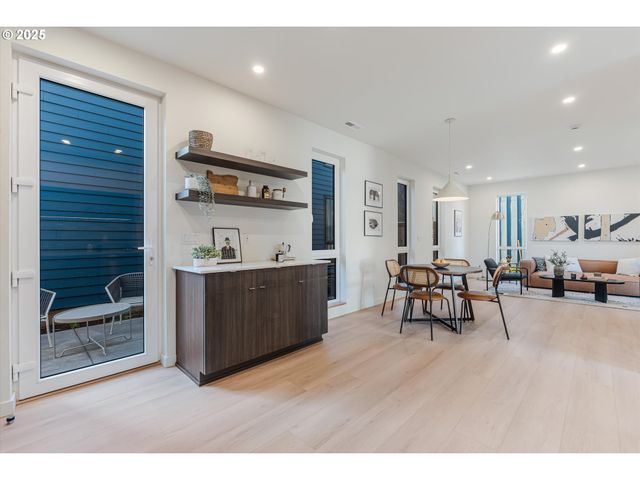 5484 Se Boise Ter, Portland, OR 97206