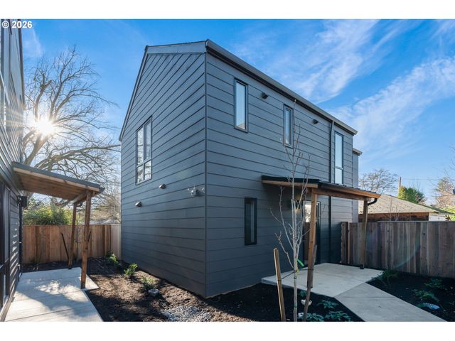 5484 Se Boise Ter, Portland, OR 97206