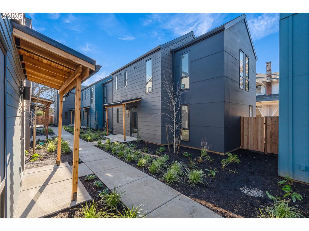 5484 Se Boise Ter, Portland, OR 97206