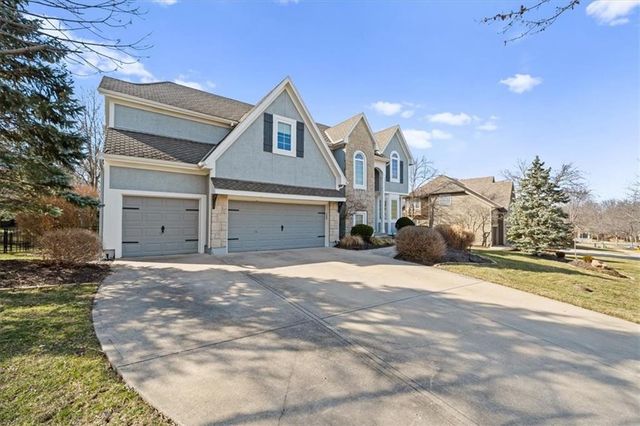 14002 Bond Street, Overland Park, KS 66221