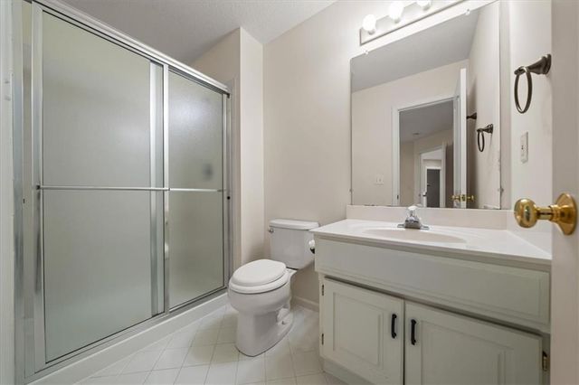 14002 Bond Street, Overland Park, KS 66221