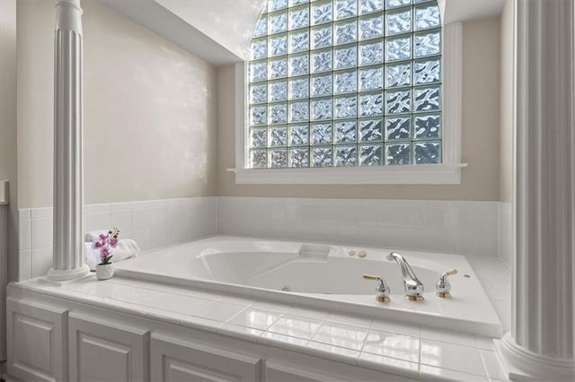 14002 Bond Street, Overland Park, KS 66221