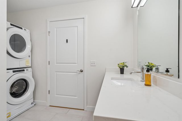 69 Etna Rd Unit 112, Lebanon, NH 03766