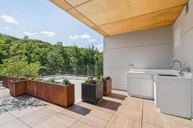 69 Etna Rd Unit 112, Lebanon, NH 03766