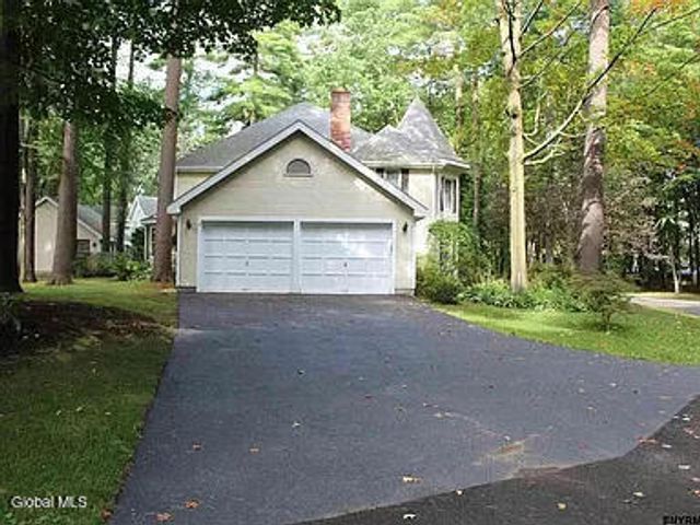 5 Sicada Street, Saratoga Springs, NY 12866