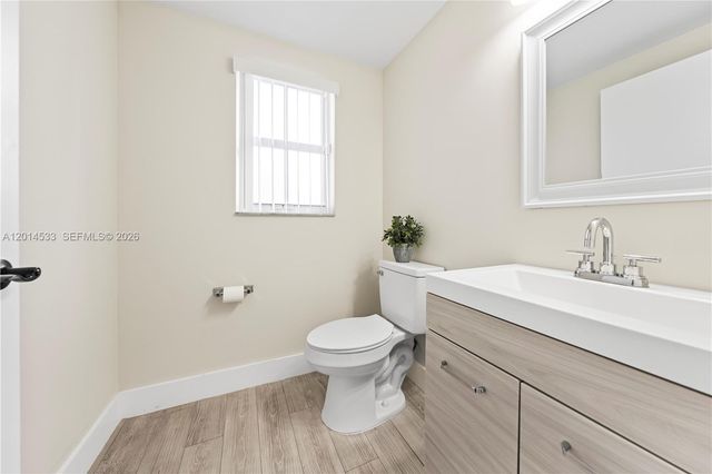 16864 SW 1st Pl, Pembroke Pines, FL 33027