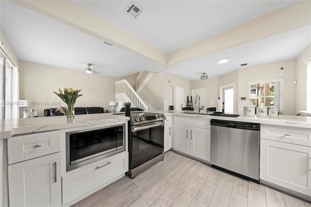 16864 SW 1st Pl, Pembroke Pines, FL 33027
