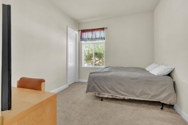 11034 Tinta Fina Dr, Rancho Cordova, CA 95670