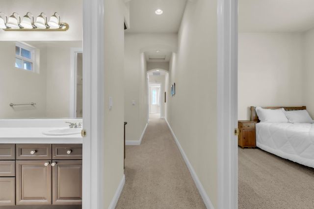 11034 Tinta Fina Dr, Rancho Cordova, CA 95670