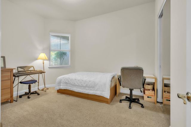 11034 Tinta Fina Dr, Rancho Cordova, CA 95670