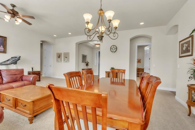 11034 Tinta Fina Dr, Rancho Cordova, CA 95670