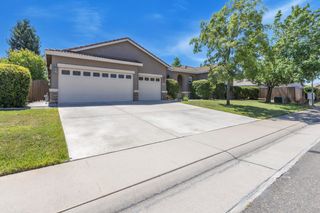 11034 Tinta Fina Dr, Rancho Cordova, CA 95670
