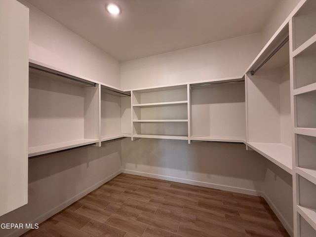 12877 PRESTBURY Avenue, El Paso, TX 79928