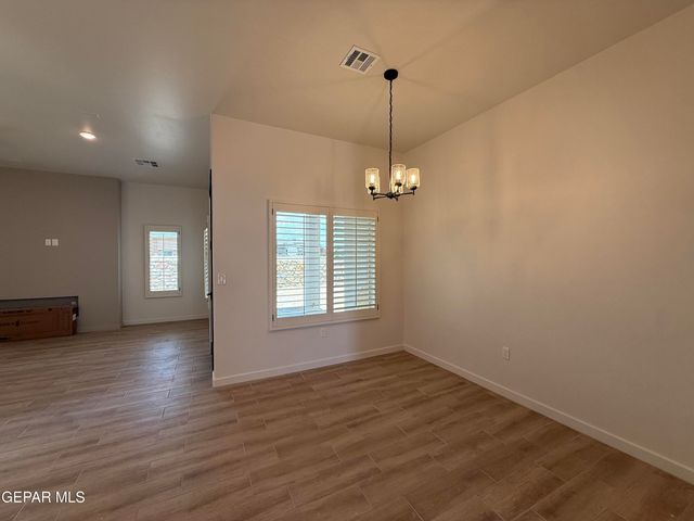 12877 PRESTBURY Avenue, El Paso, TX 79928