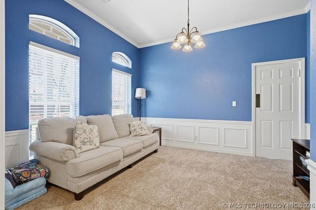 3813 S Rolling Oaks Drive, Tulsa, OK 74107