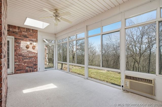 3813 S Rolling Oaks Drive, Tulsa, OK 74107