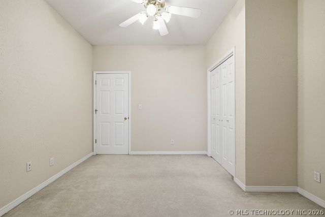 3813 S Rolling Oaks Drive, Tulsa, OK 74107